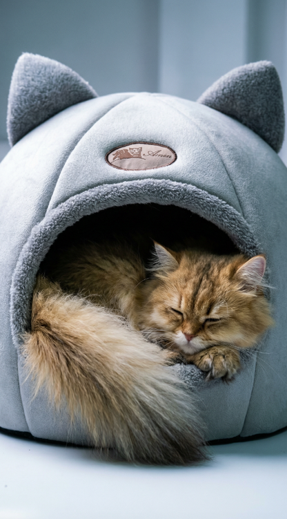 Large Winter Cat Bed - Cozy Enclosed Bed Design